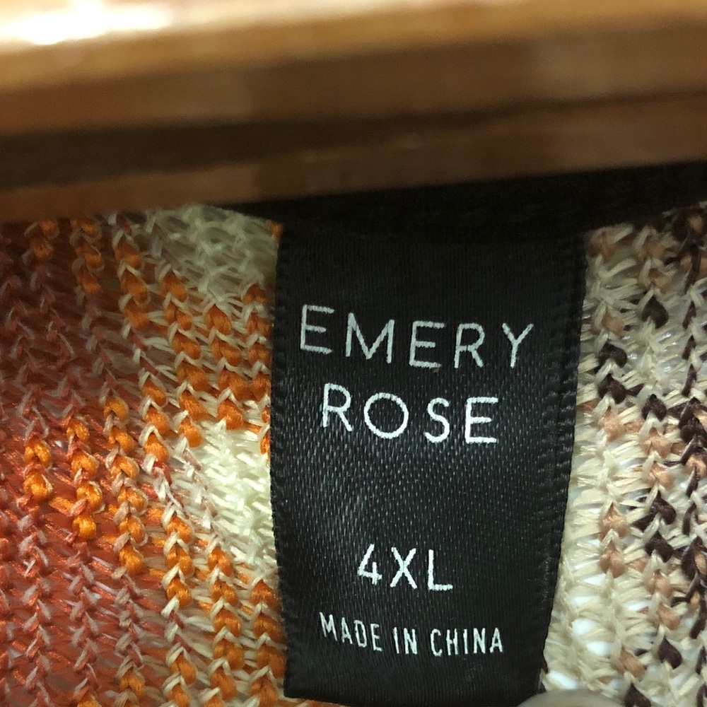 Chic Black and Orange Patterned Tank Top - Picture 2 of 4